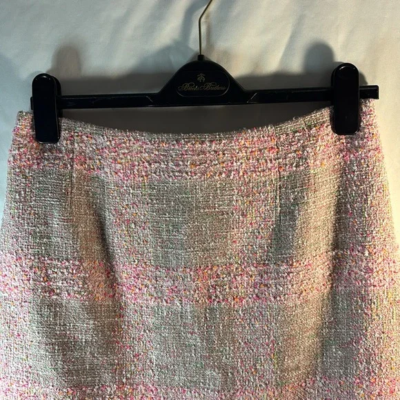 Brooks Brothers tweed skirt. Size 8. Pink/ Muti-color - Picture 7 of 8